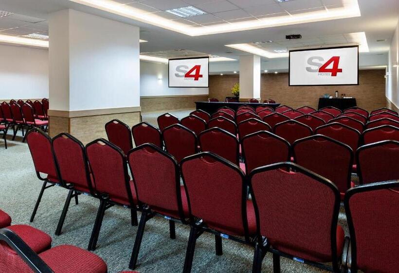 S4 Hotel águas Claras