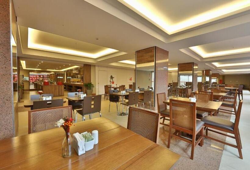 S4 Hotel águas Claras