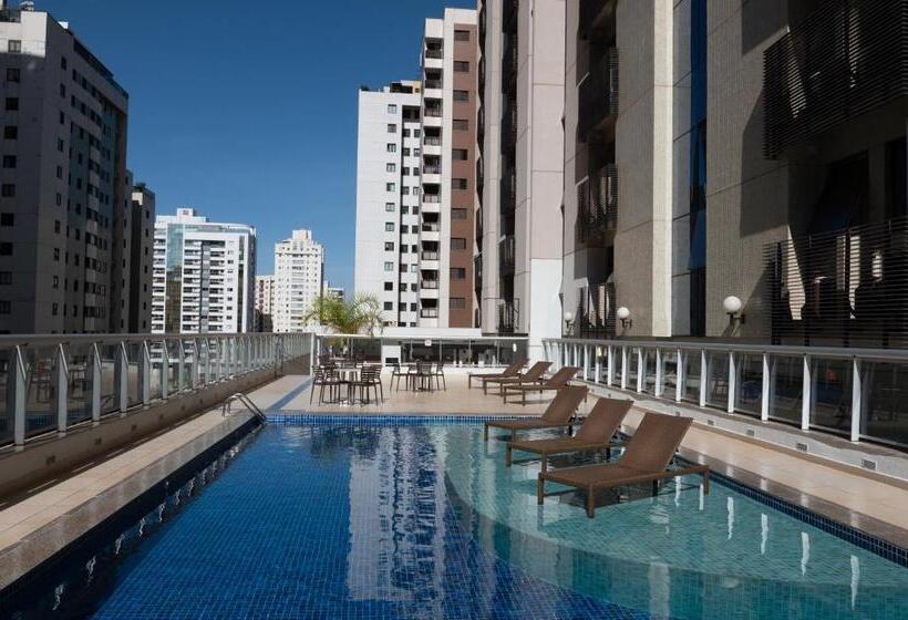 S4 Hotel águas Claras