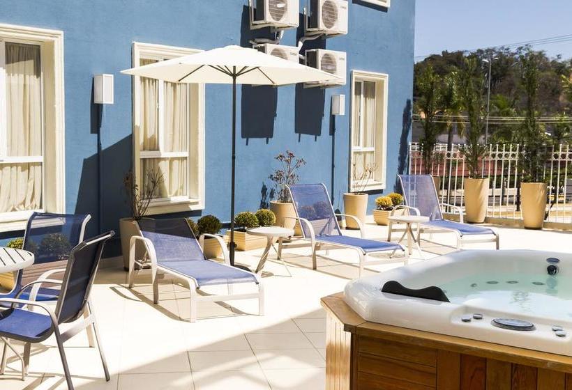 فندق Saint Louis