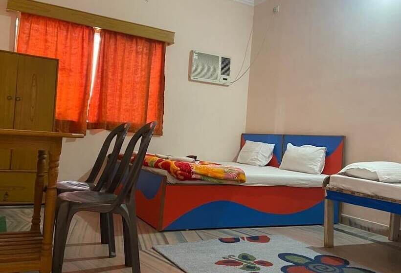 בית מלון כפרי Shanti