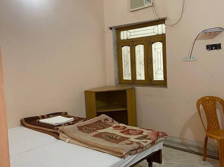 בית מלון כפרי Shanti