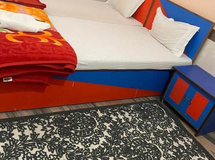 בית מלון כפרי Shanti