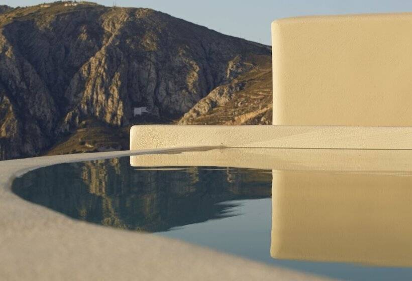 هتل Skyfall Suites  Adults Only