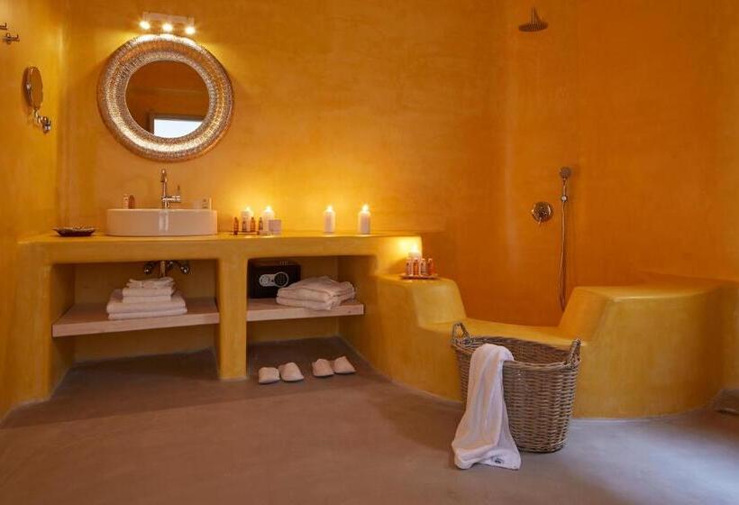 هتل Skyfall Suites  Adults Only