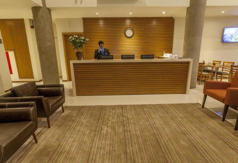 בית מלון כפרי Sao Carlos Marklin Suites