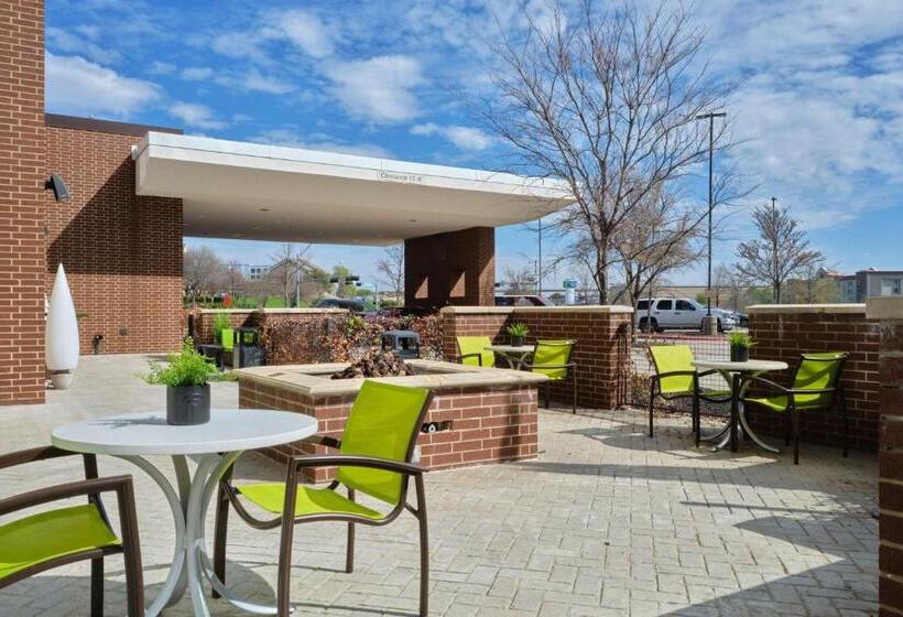 Отель Springhill Suites By Marriott Dallas Lewisville