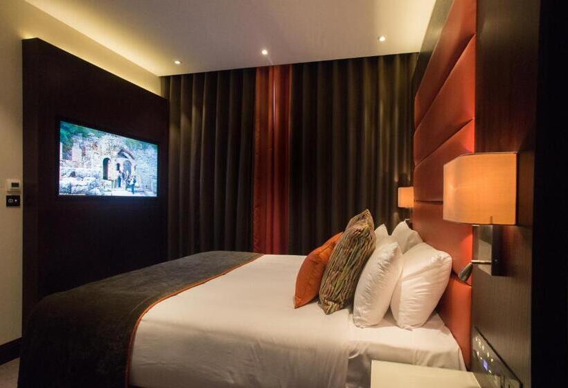 St George S Hotel   Wembley