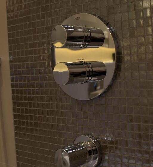 St George S Hotel   Wembley