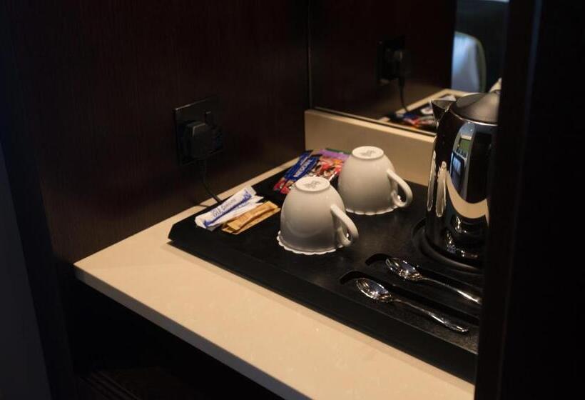 St George S Hotel   Wembley