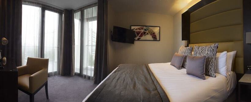 St George S Hotel   Wembley