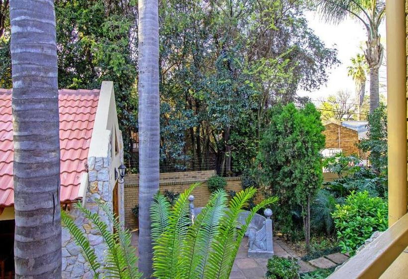 ホテル Sunward Park Guest House & Conference Center