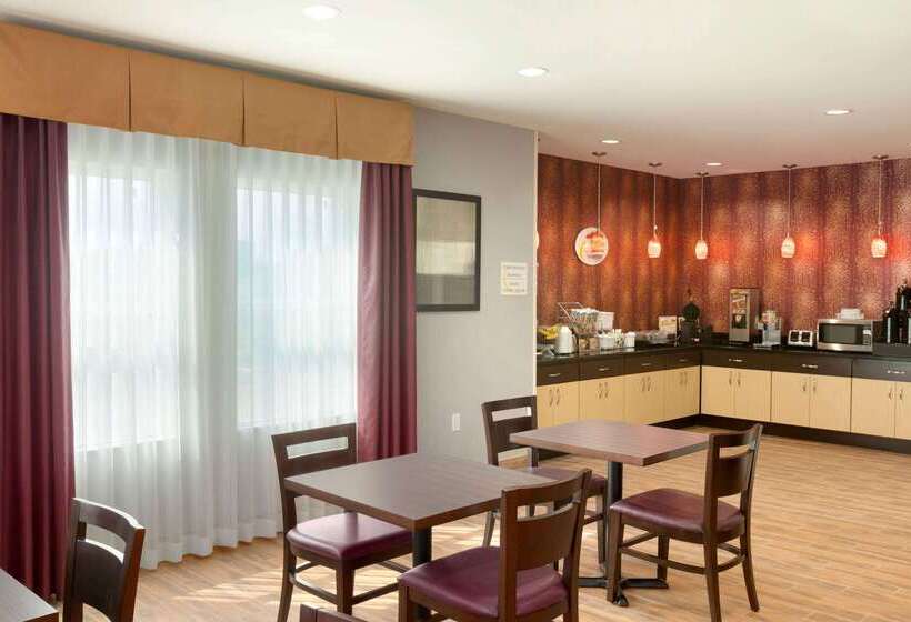 בית מלון כפרי Super 8 By Wyndham Carrizo Springs