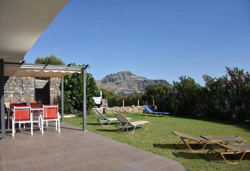 Отель Thalassa House Apartments