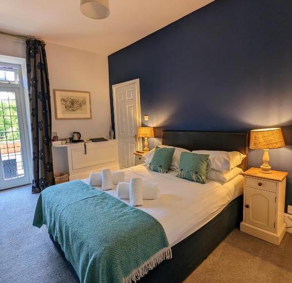 فندق The Hunters Inn