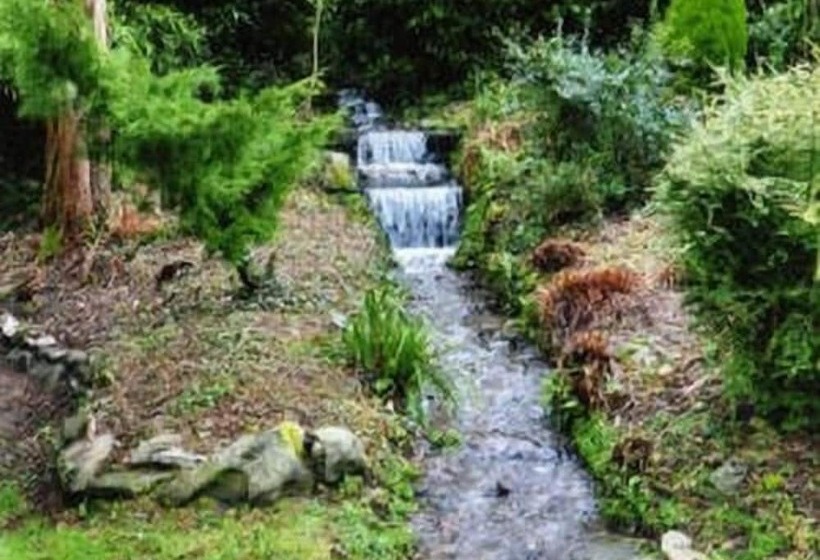 ホテル The Hunters Inn