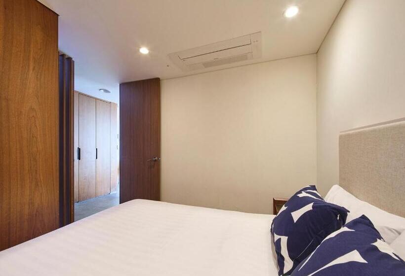 ホテル The Island Blue