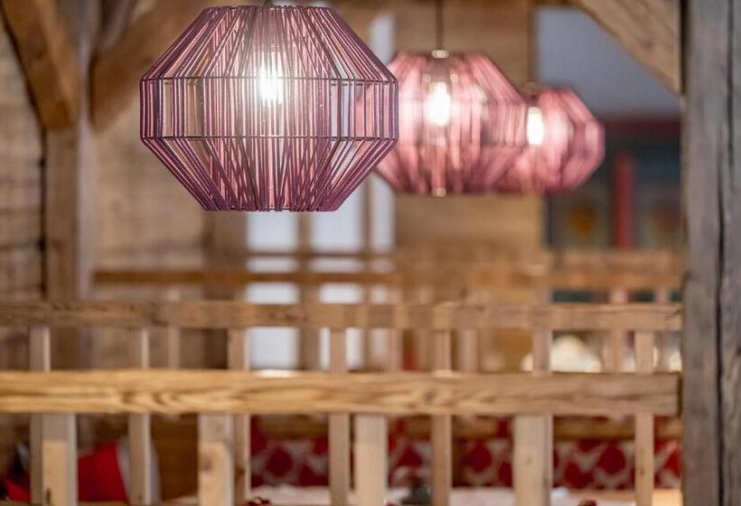 Отель Tilia Living