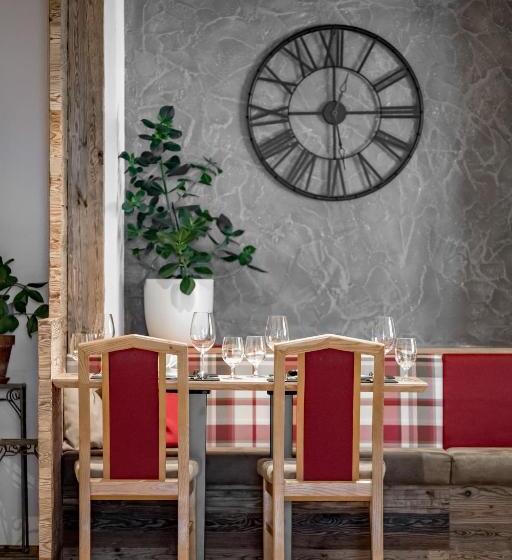 Отель Tilia Living