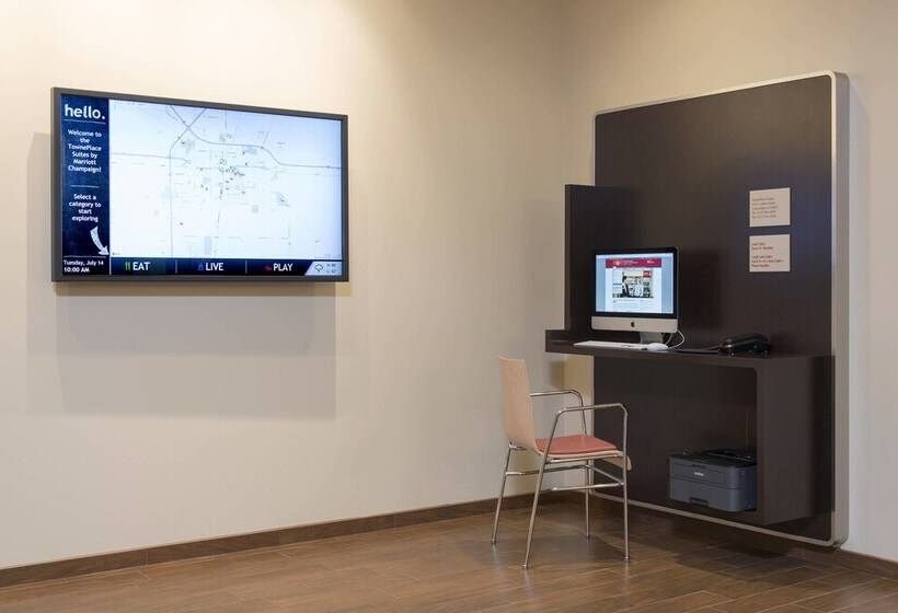 Отель Towneplace Suites By Marriott Champaign