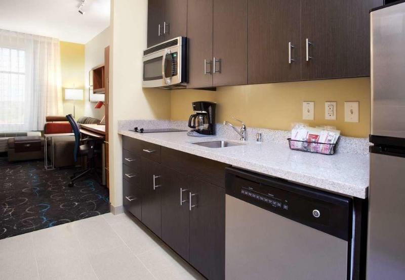 هتل Towneplace Suites By Marriott Carlsbad