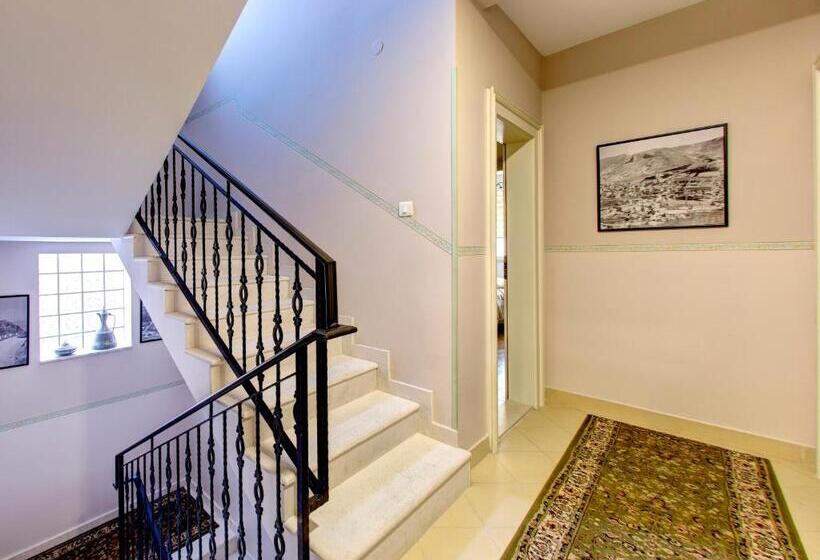 هتل Villa Fortuna