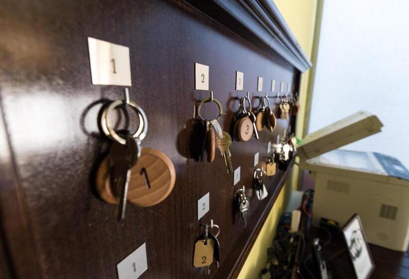 هتل Villa Fortuna