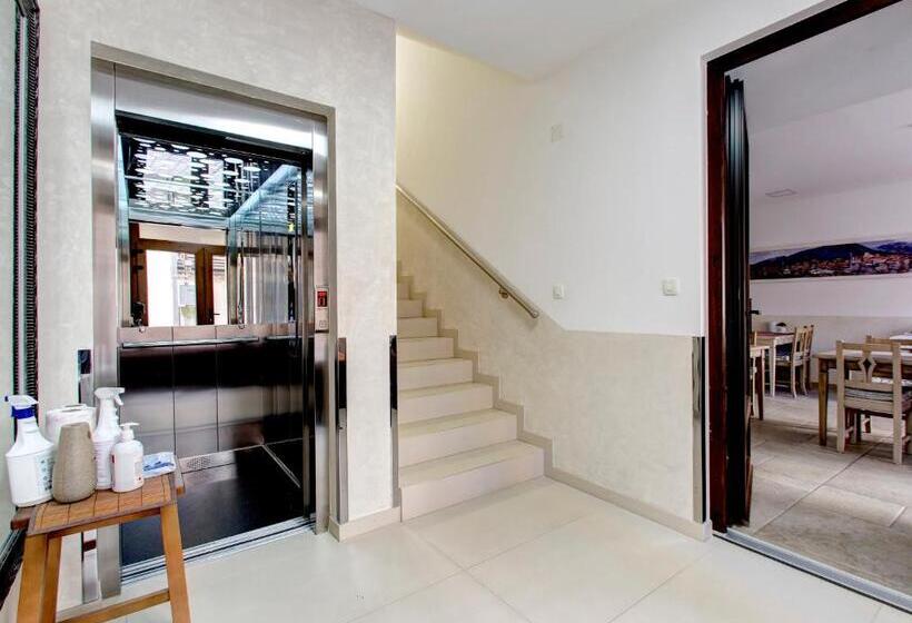 هتل Villa Fortuna