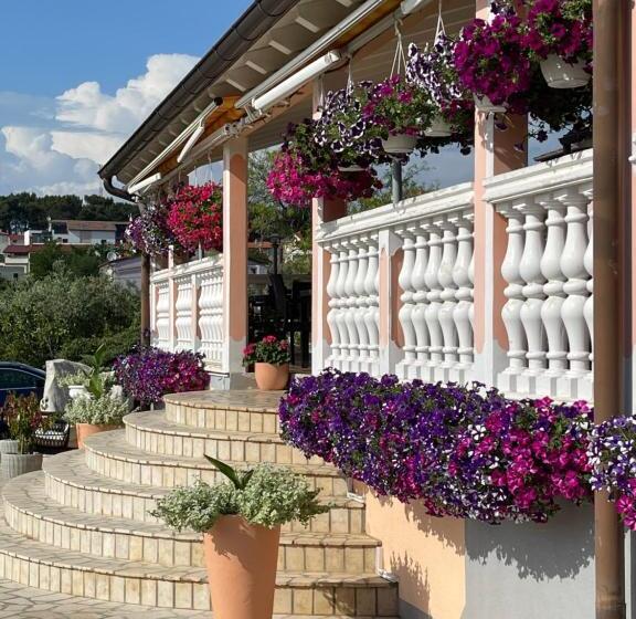 酒店 Villa Natalija