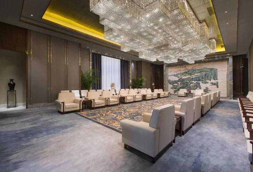 هتل Wanda Vista Kunming