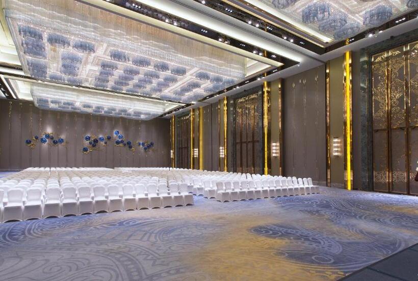 هتل Wanda Vista Kunming