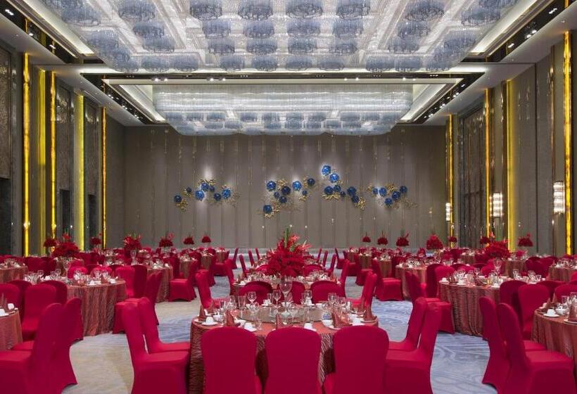 هتل Wanda Vista Kunming