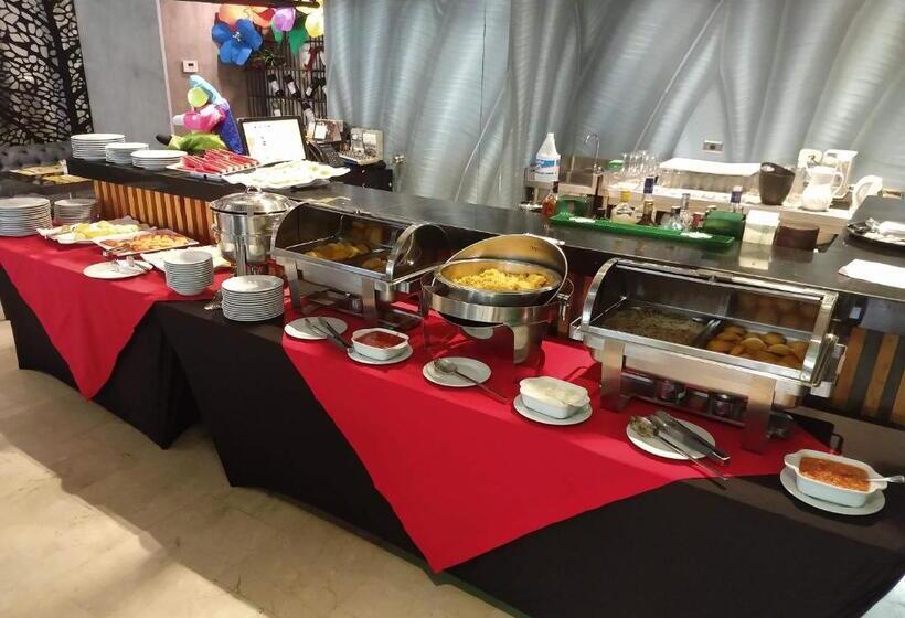 Отель Washington Plaza