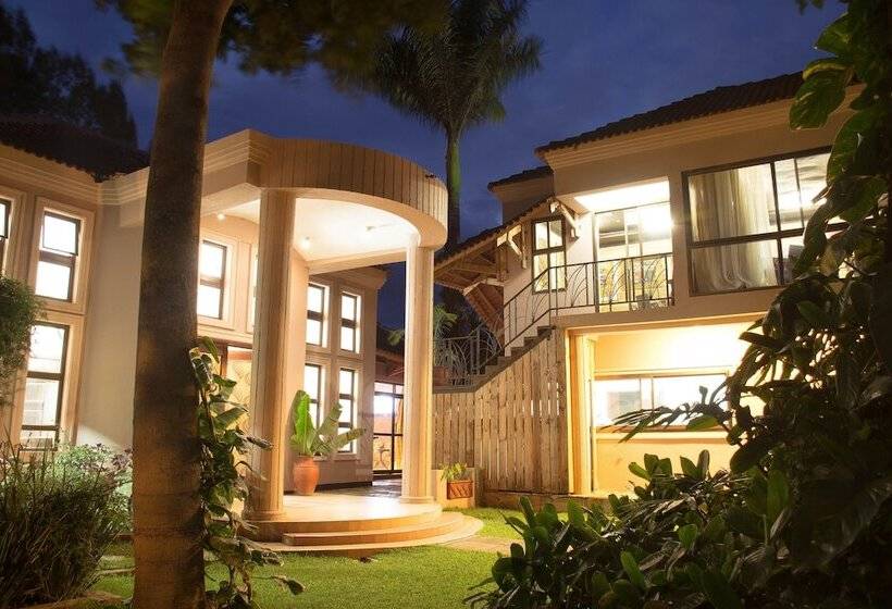 هتل Zawadi House Lodge