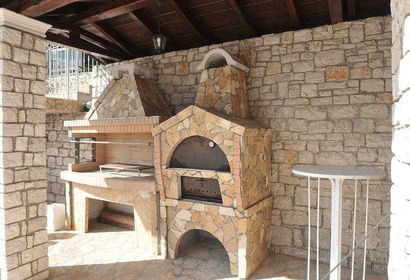 Kerkyra Beach Hotel & Apartments