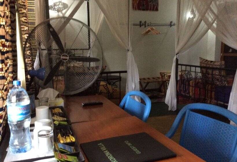 تختخواب و صبحانه Korona Villa Lodge