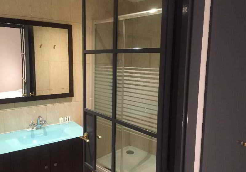 L Escudellers By The Streets