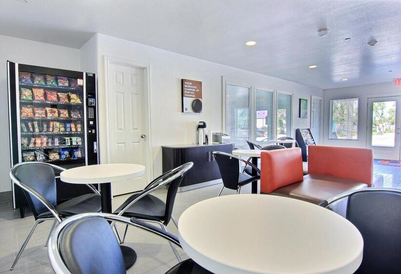 Motel 6 Rockport, Tx