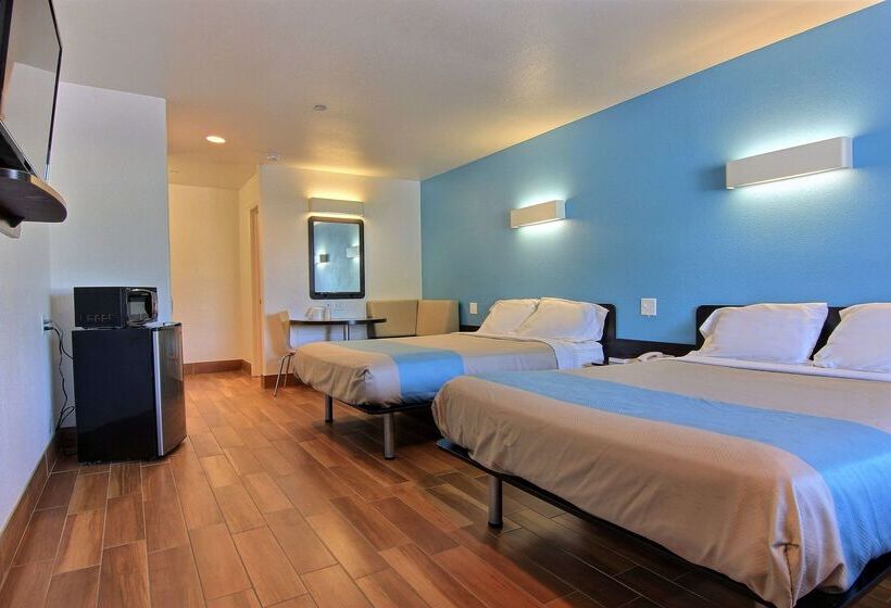 Motel 6 Rockport, Tx