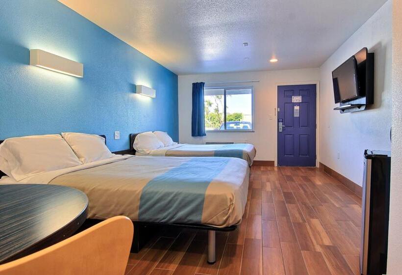 Motel 6 Rockport, Tx