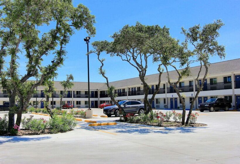 Motel 6 Rockport, Tx