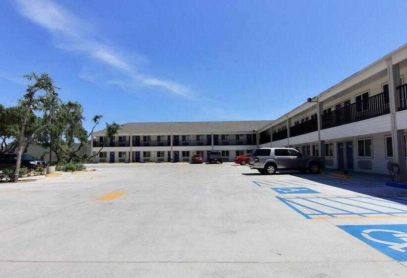 Motel 6 Rockport, Tx