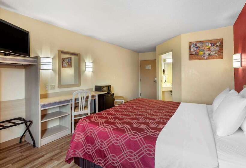 فندق على الطريق Econo Lodge