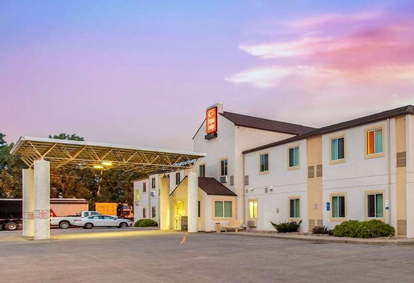 فندق على الطريق Econo Lodge