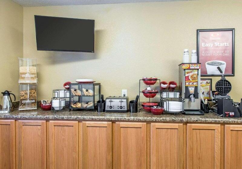 فندق على الطريق Econo Lodge