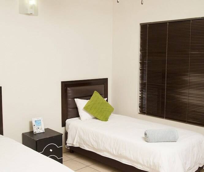 Palm Valley Inn And Day Spa