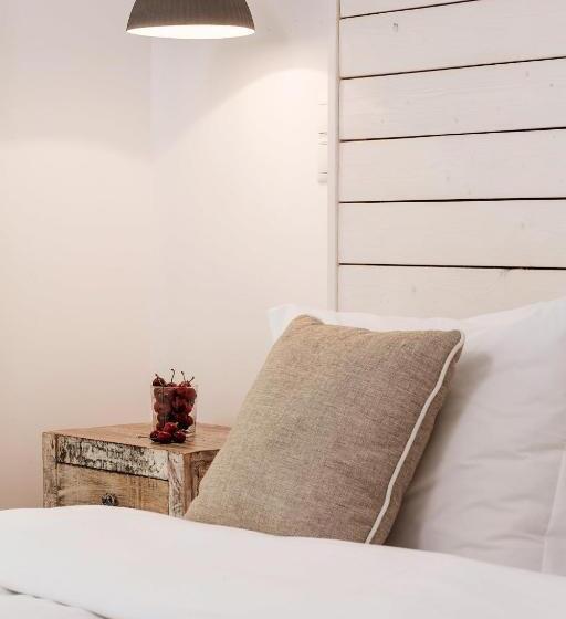 Paradise Design Apartments