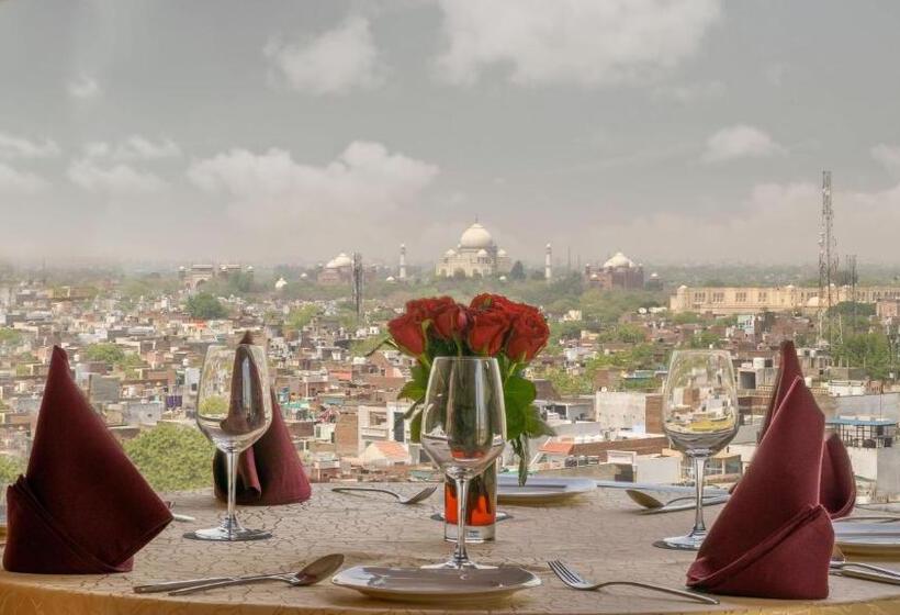 Radisson Hotel Agra