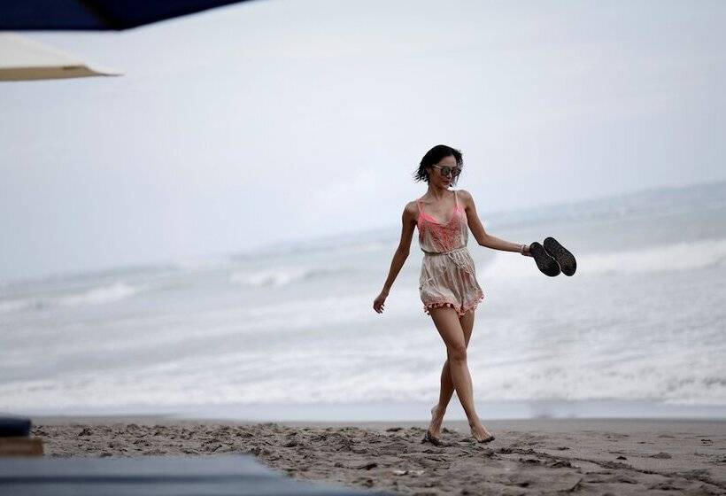 White Goose Boutique