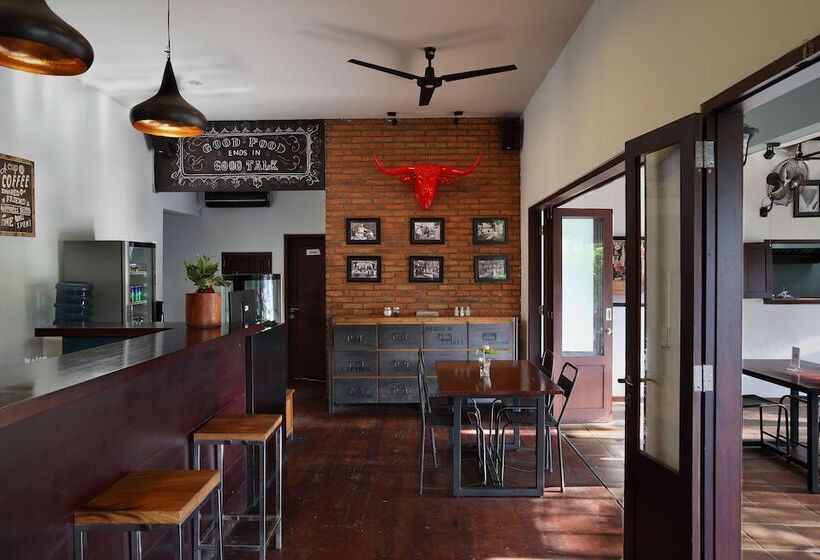 White Goose Boutique